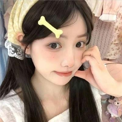 少年手指虎海报