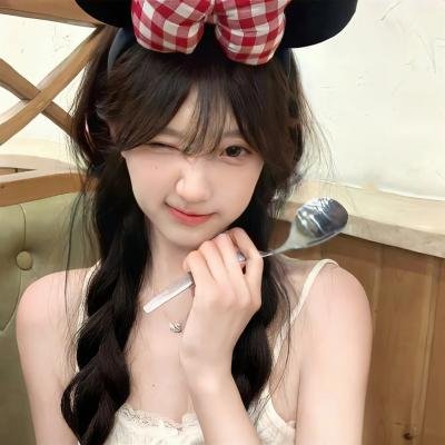 小女巫碧碧2海报