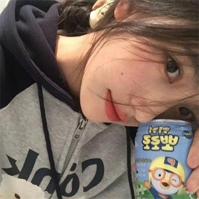 幸存的女孩海报